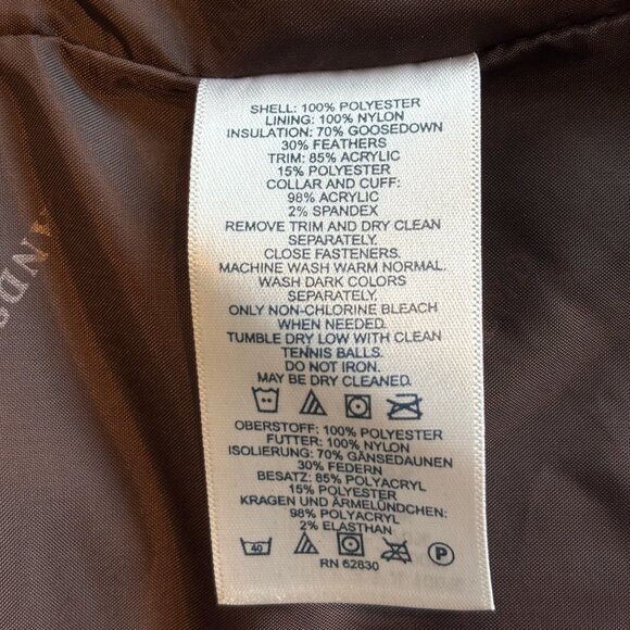 GOOSEDOWN quilted puffy vest Lands End  with gold snaps/zippers - Picture 6 of 6